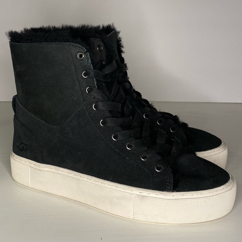 UGG Beven Trainer Women’s black lace up boots